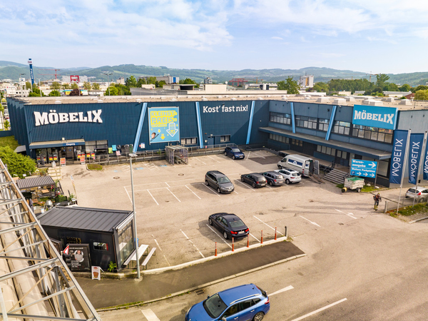 Download Möbelix Linz 01.jpg